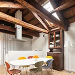 Santa Giustina Palace R&r アパート *