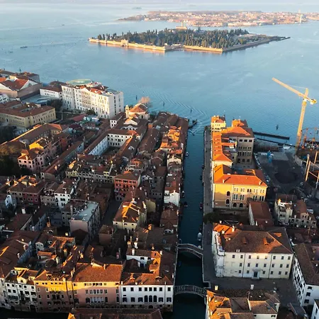 Santa Giustina Palace R&r Daire