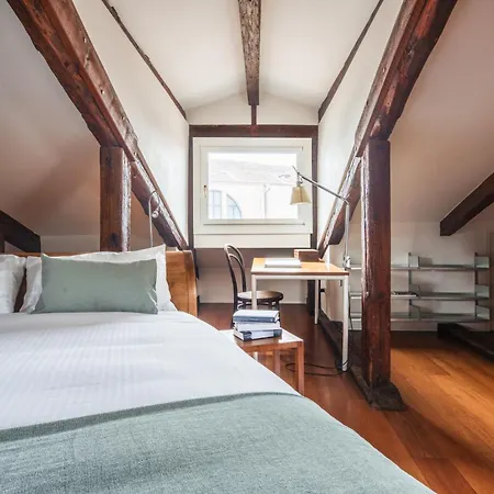 Santa Giustina Palace R&r 아파트 *