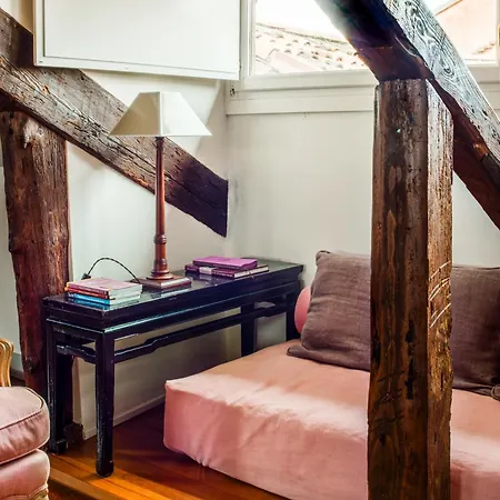 아파트 Santa Giustina Palace R&r