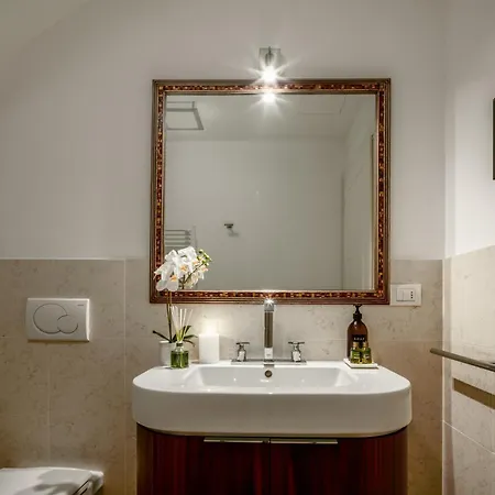 Santa Giustina Palace R&r 아파트